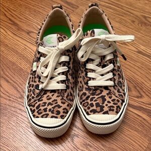 Cariuma Leopard Print Sneakers with Cream Laces